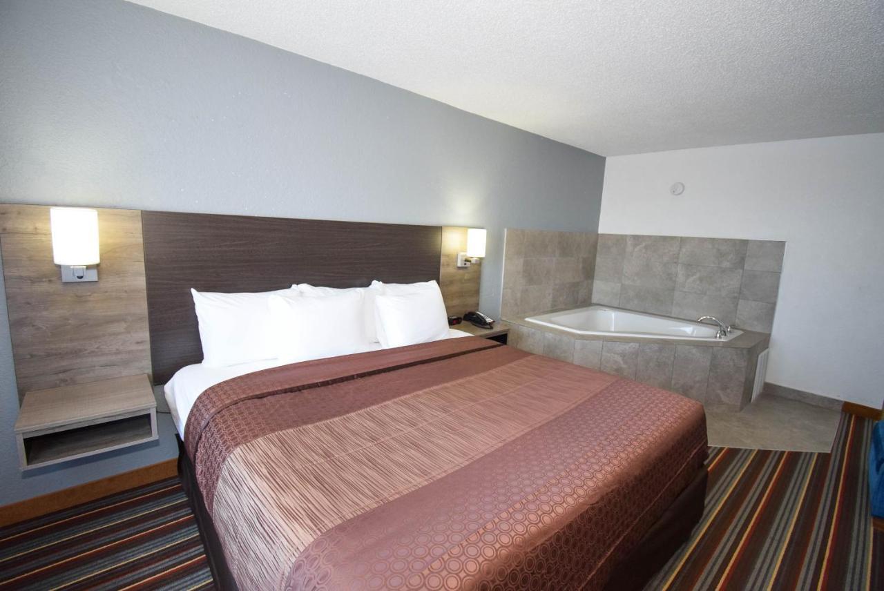 Quality Inn & Suites Салфер-Спрингс Экстерьер фото