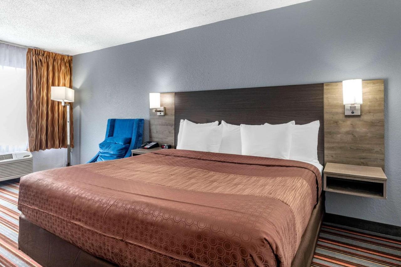 Quality Inn & Suites Салфер-Спрингс Экстерьер фото